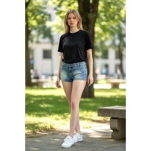 Garage Low Rise Women's Jean Shorts Light Wash Size 11